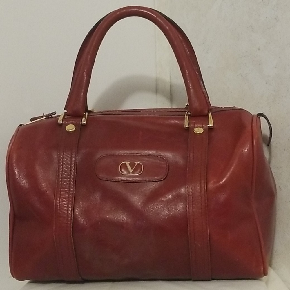 𝐕𝐚𝐥𝐞𝐧𝐭𝐢𝐧𝐨 𝐆𝐚𝐫𝐚𝐯𝐚𝐧𝐢